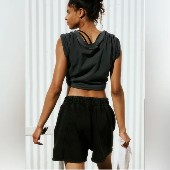 NWT Free People movement Sprint to the Finish sweatshorts in black