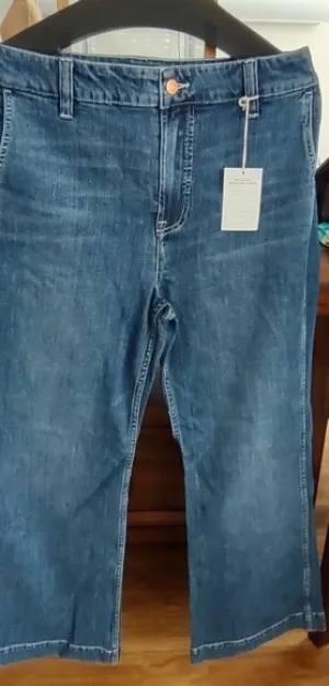 NWT JCrew Perfecting Pockets High Rise Wide Leg Cropped jeans - size 31