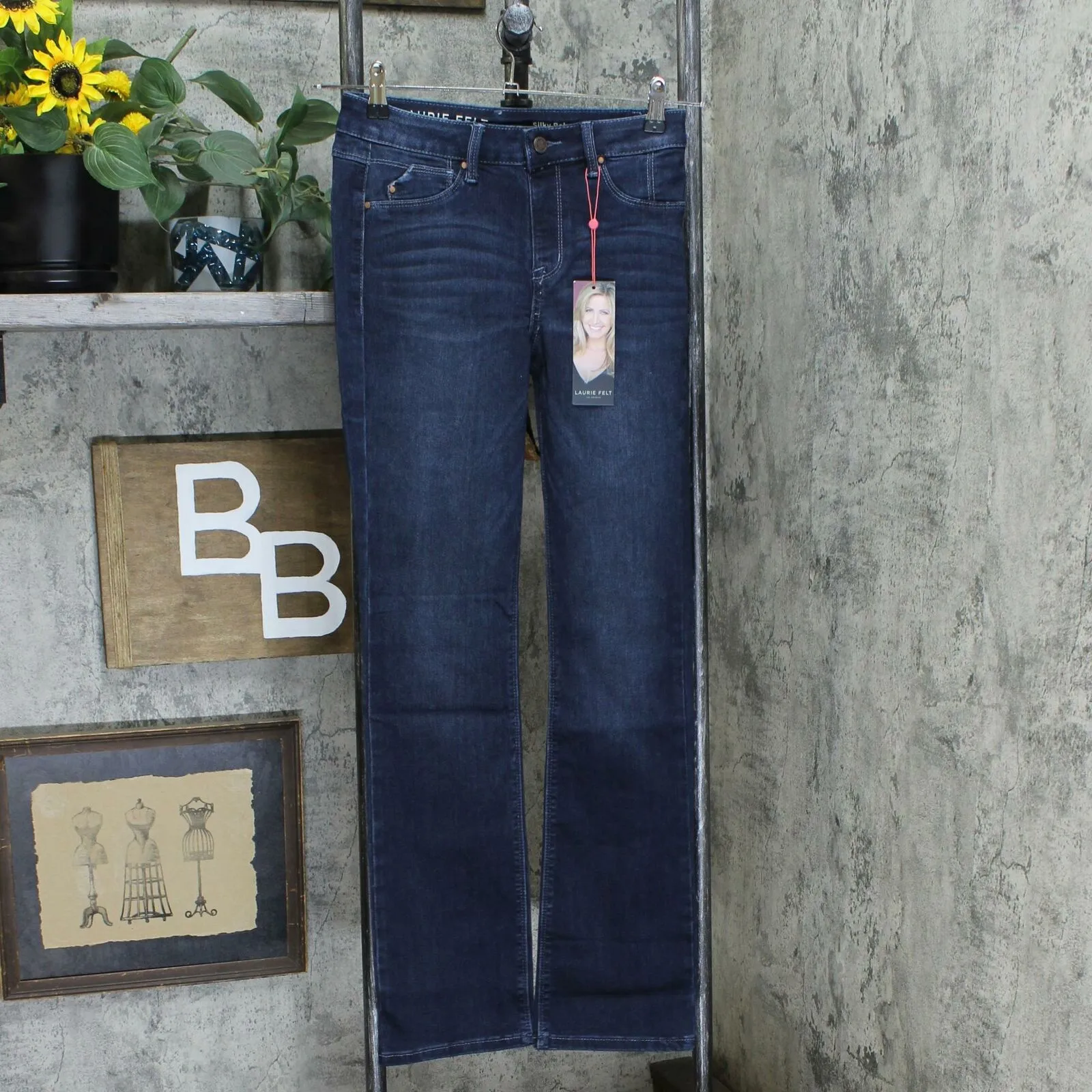 NWT Laurie Felt Silky Denim Pull-On Baby Bell Jeans. A355004 X-Small