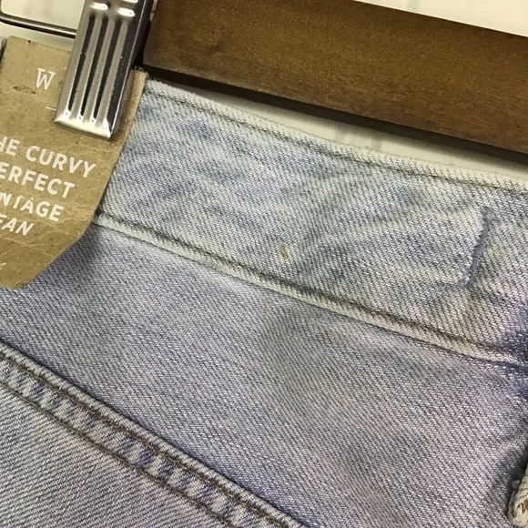 NWT Madewell The Curvy Perfect Vintage Jean Size 27.