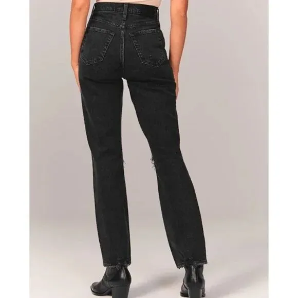 NWT Womens Plus Size 22 SHORT Abercrombie &amp; Fitch 90’s Straight High Rise Jeans