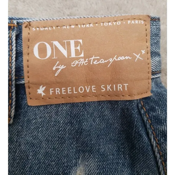 One Teaspoon Free love Distressed Jeans Knee Length Skirt Size 25