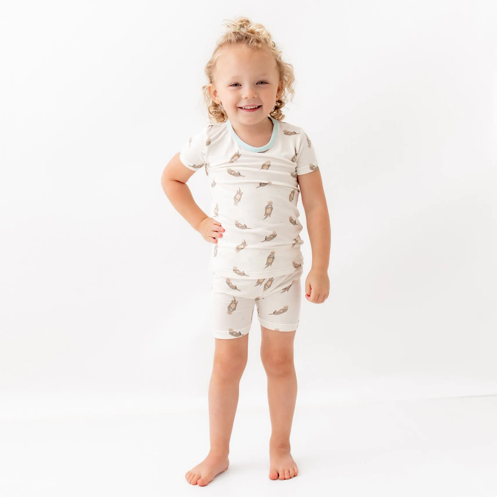 Otter Short Sleeve Pajama Set