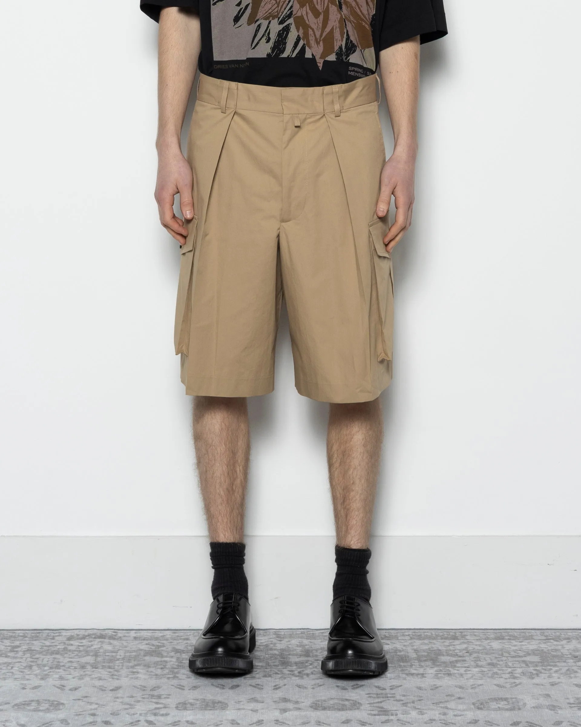Piers Tris Shorts in Beige
