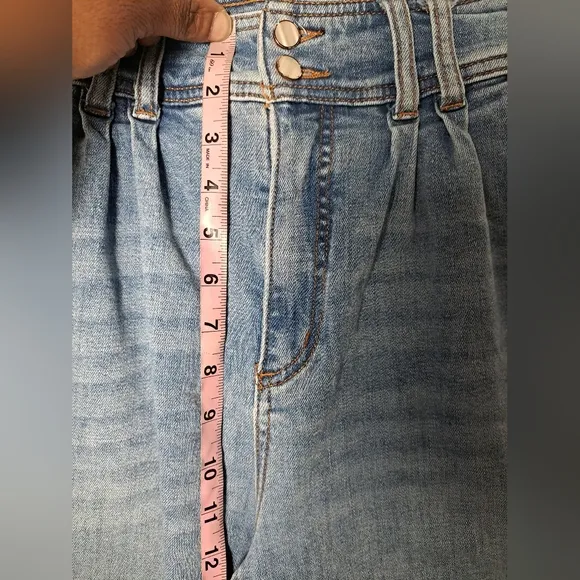 Pilcro Jeans Pleated Denim Trouser Jean High Waist Vintage Style Light Wash