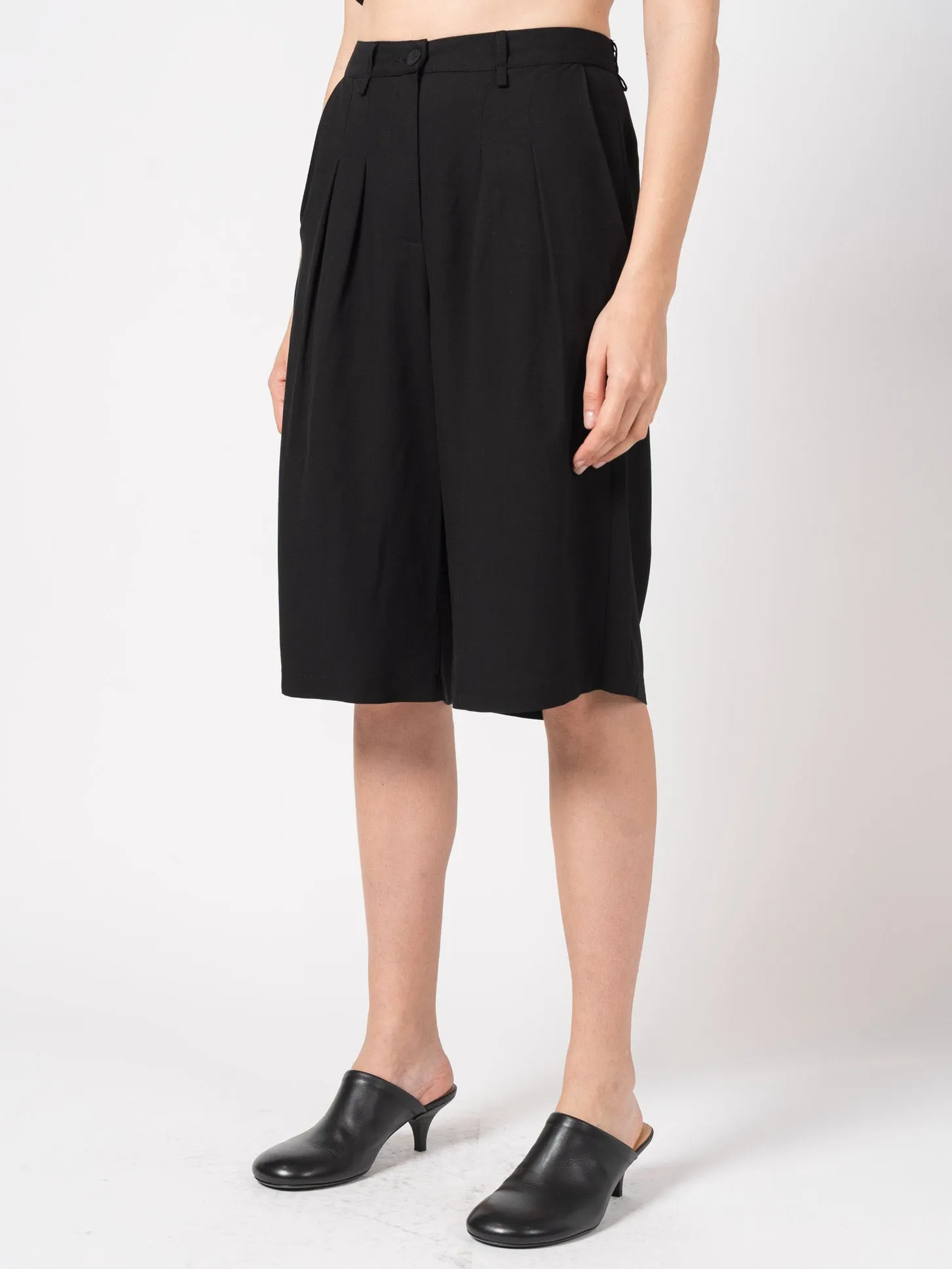 Pleated Bermuda Shorts