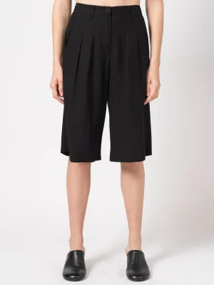 Pleated Bermuda Shorts