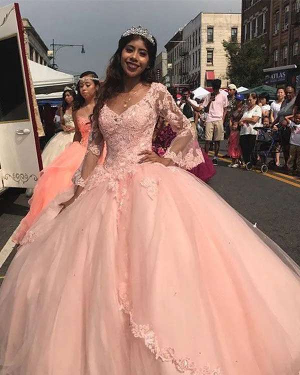 Princess Ball Gown Quinceanera Dresses Lace Appliques Pink Vintage Long Sleeves Tulle Sweet 15 Dress