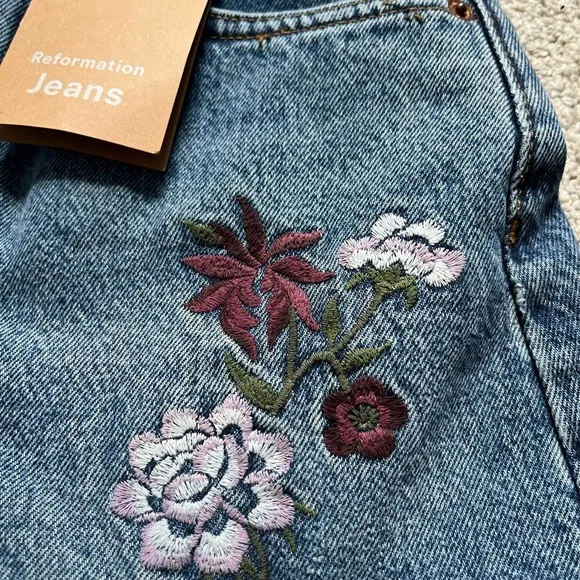 Reformation Cotton Charlie Launa Floral Embroidered Denim Cut Off Shorts Sz 27