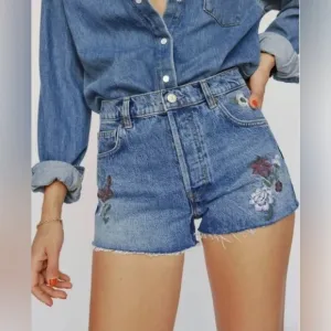 Reformation Cotton Charlie Launa Floral Embroidered Denim Cut Off Shorts Sz 27