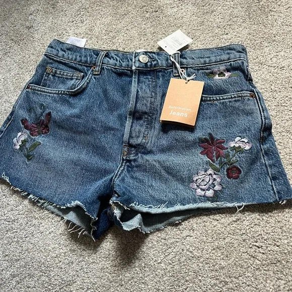 Reformation Cotton Charlie Launa Floral Embroidered Denim Cut Off Shorts Sz 27