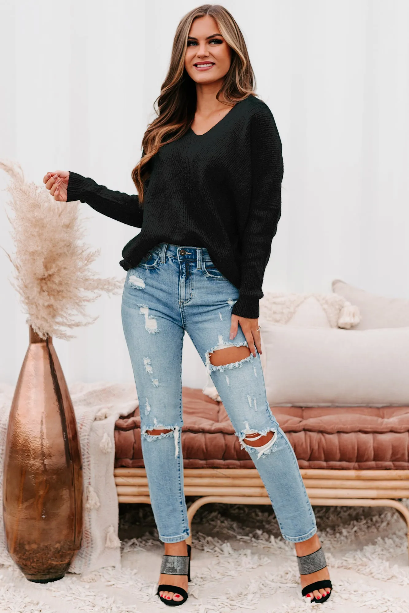 Rhetorical Response Oversized Ribbed Sweater (Black)