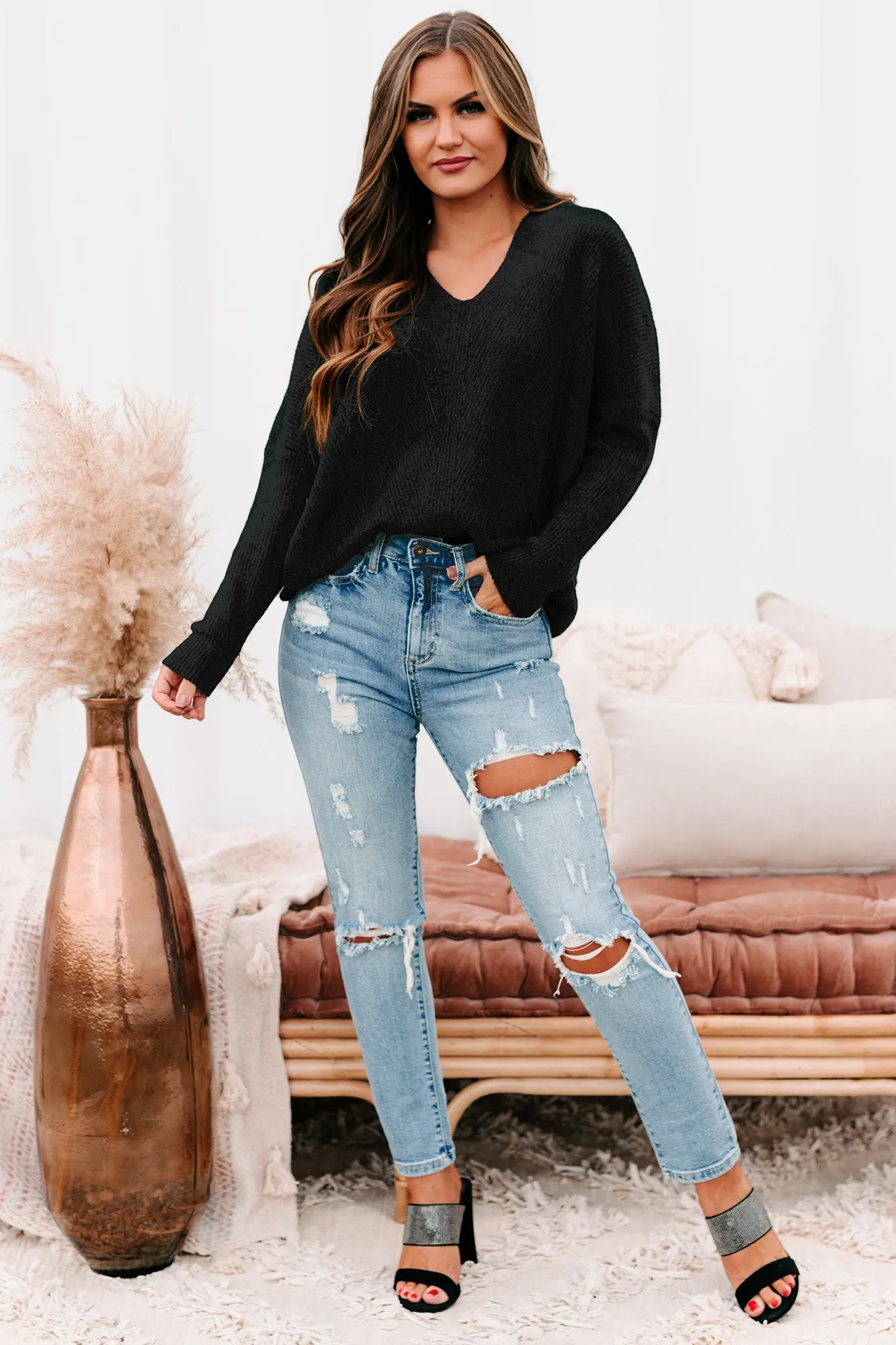 Rhetorical Response Oversized Ribbed Sweater (Black)