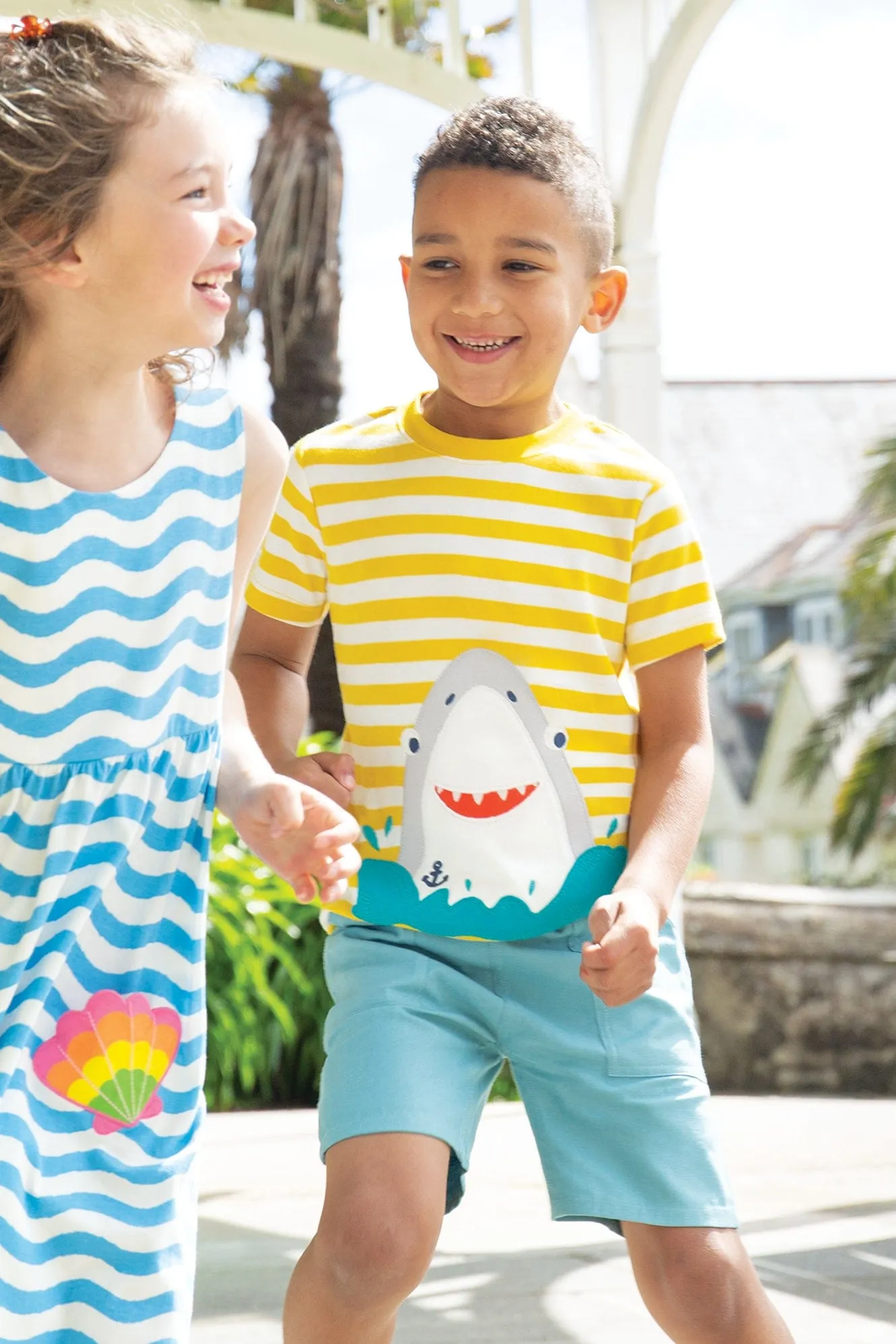 Rocky Reversible Shorts Stingray/Jawsome [only 2-3 Years left]