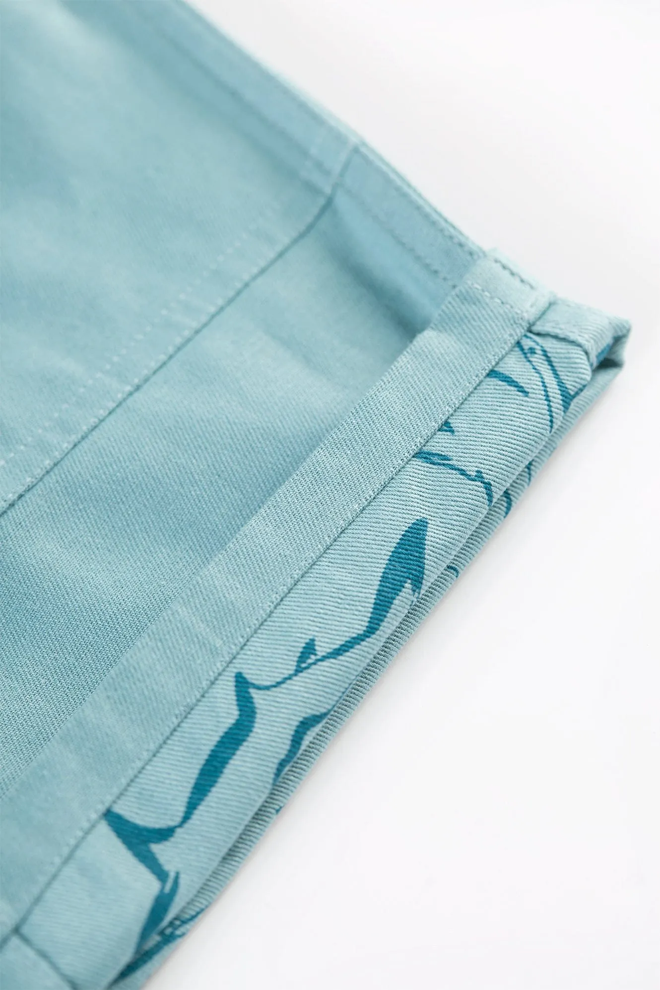 Rocky Reversible Shorts Stingray/Jawsome [only 2-3 Years left]