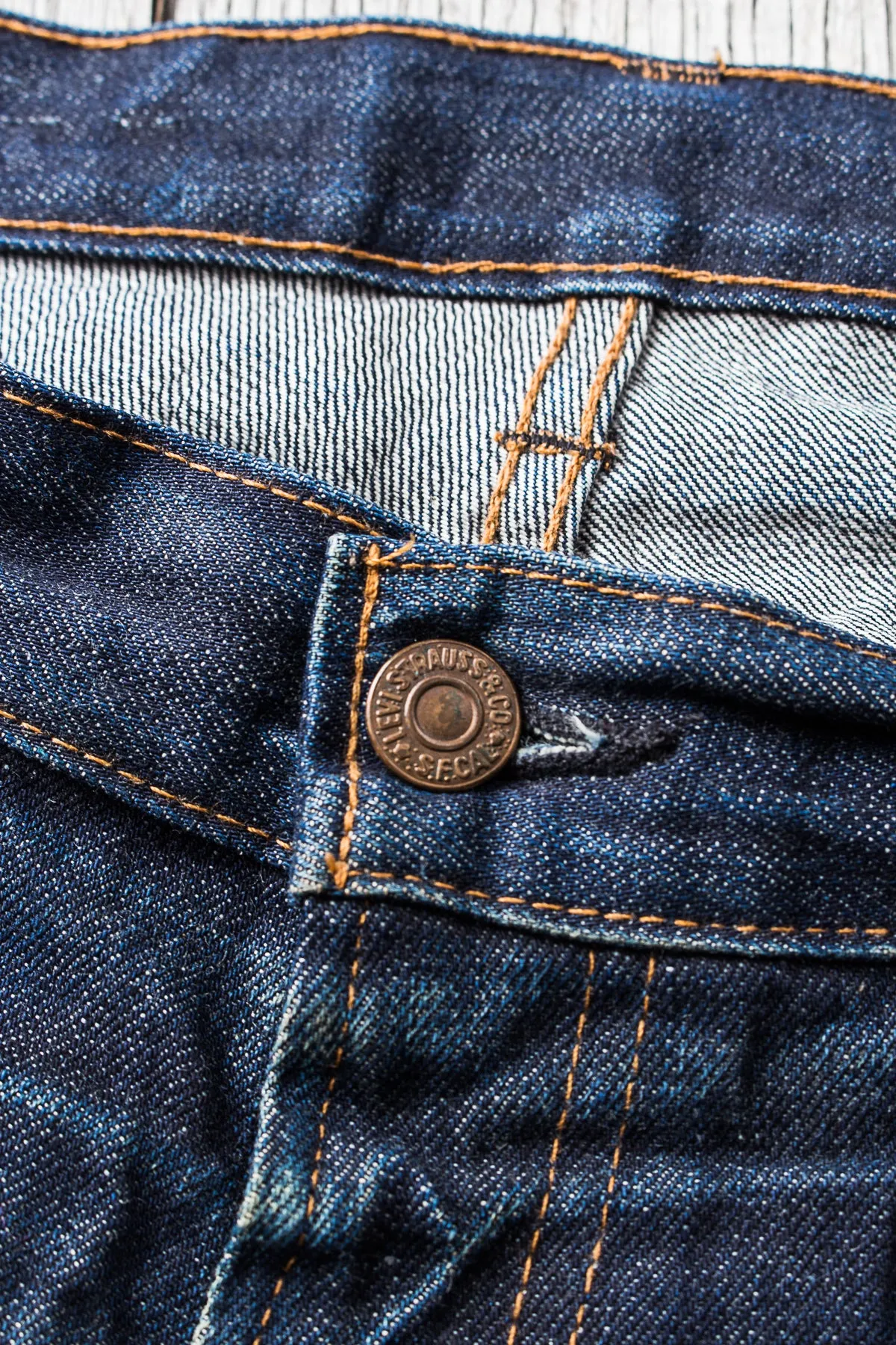 Second Hand Levi's Vintage Clothing Made in USA 1967 505 Jeans W 34