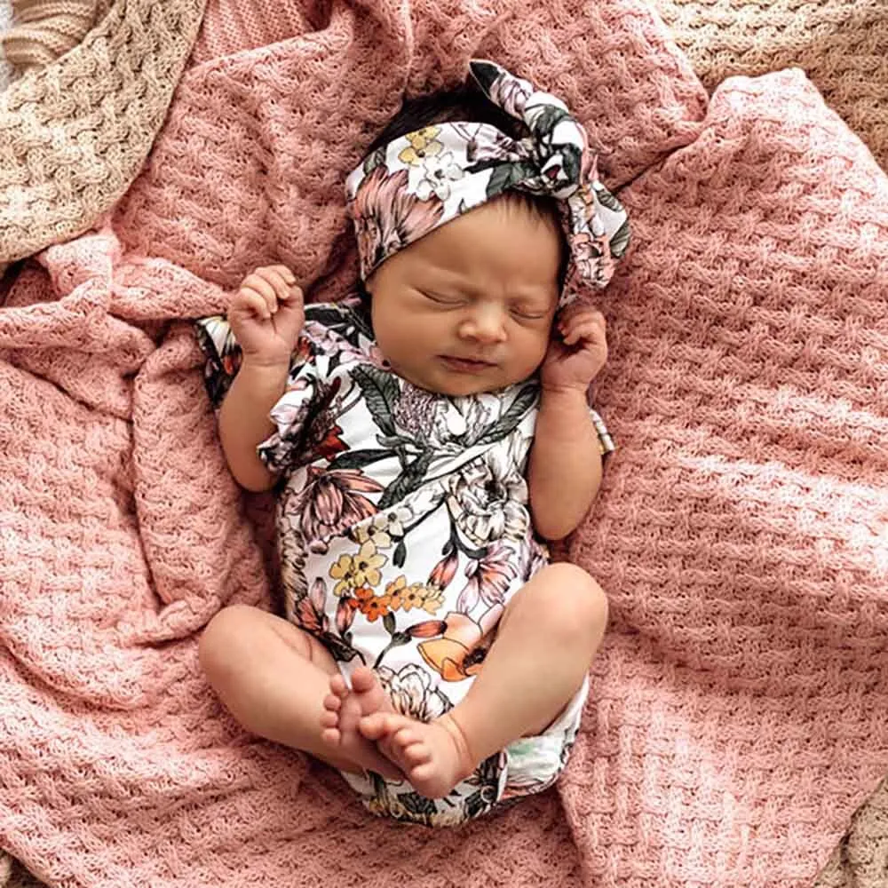 Snuggle Hunny Organic Short Sleeve Bodysuit - Australiana