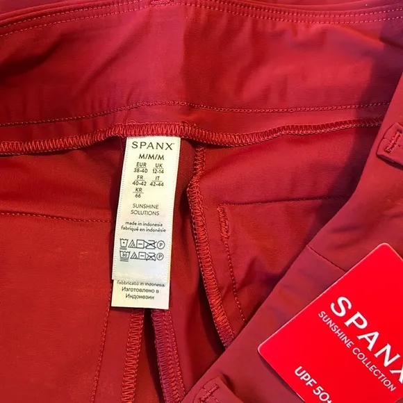 Spanx Medium Shorts Sunshine Short 6” in Dark Cherry UPF 50  back pockets NWT