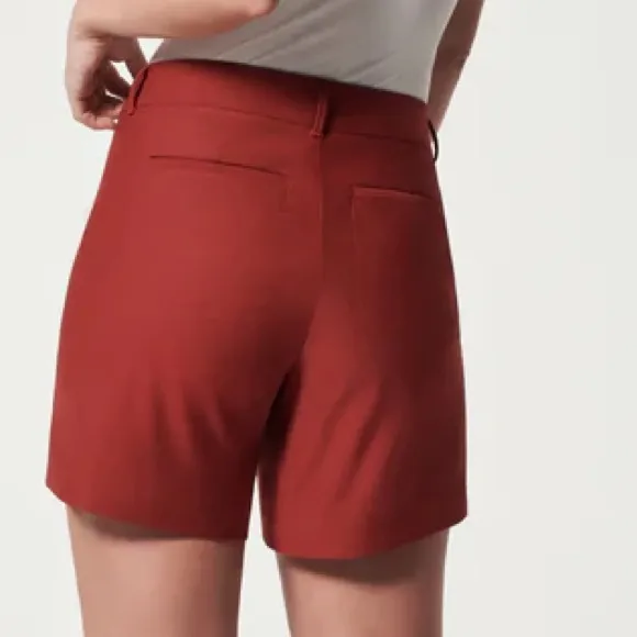 Spanx Medium Shorts Sunshine Short 6” in Dark Cherry UPF 50  back pockets NWT