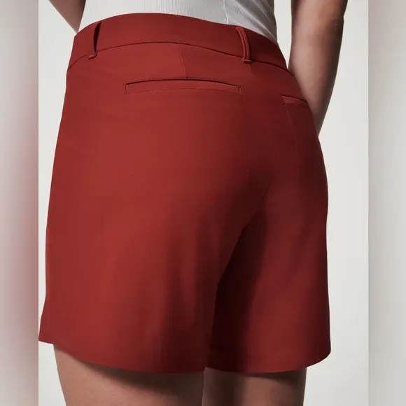 Spanx Medium Shorts Sunshine Short 6” in Dark Cherry UPF 50  back pockets NWT