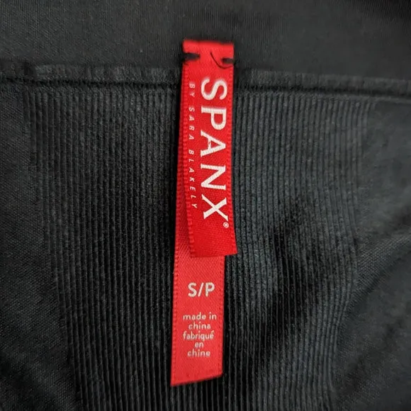 Spanx OnCore High-Waisted Mid-Thigh Short in Black, Size Small