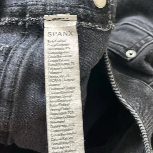 Spanx Straight Leg Jeans in Vintage Black Size MP