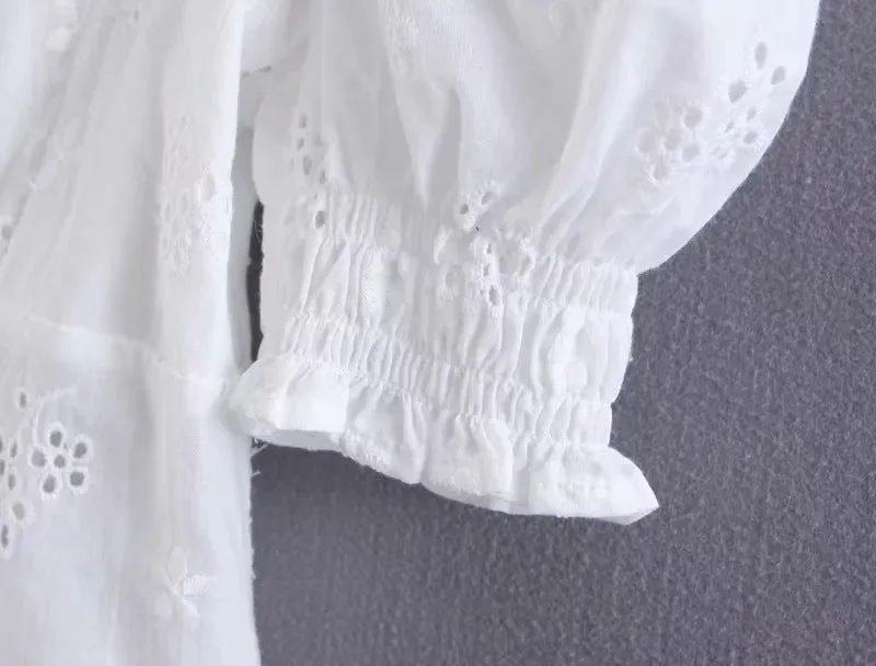 Summer Women's New French Court Style Shirt Women's Retro Hollow Embroidery Short Lace Top