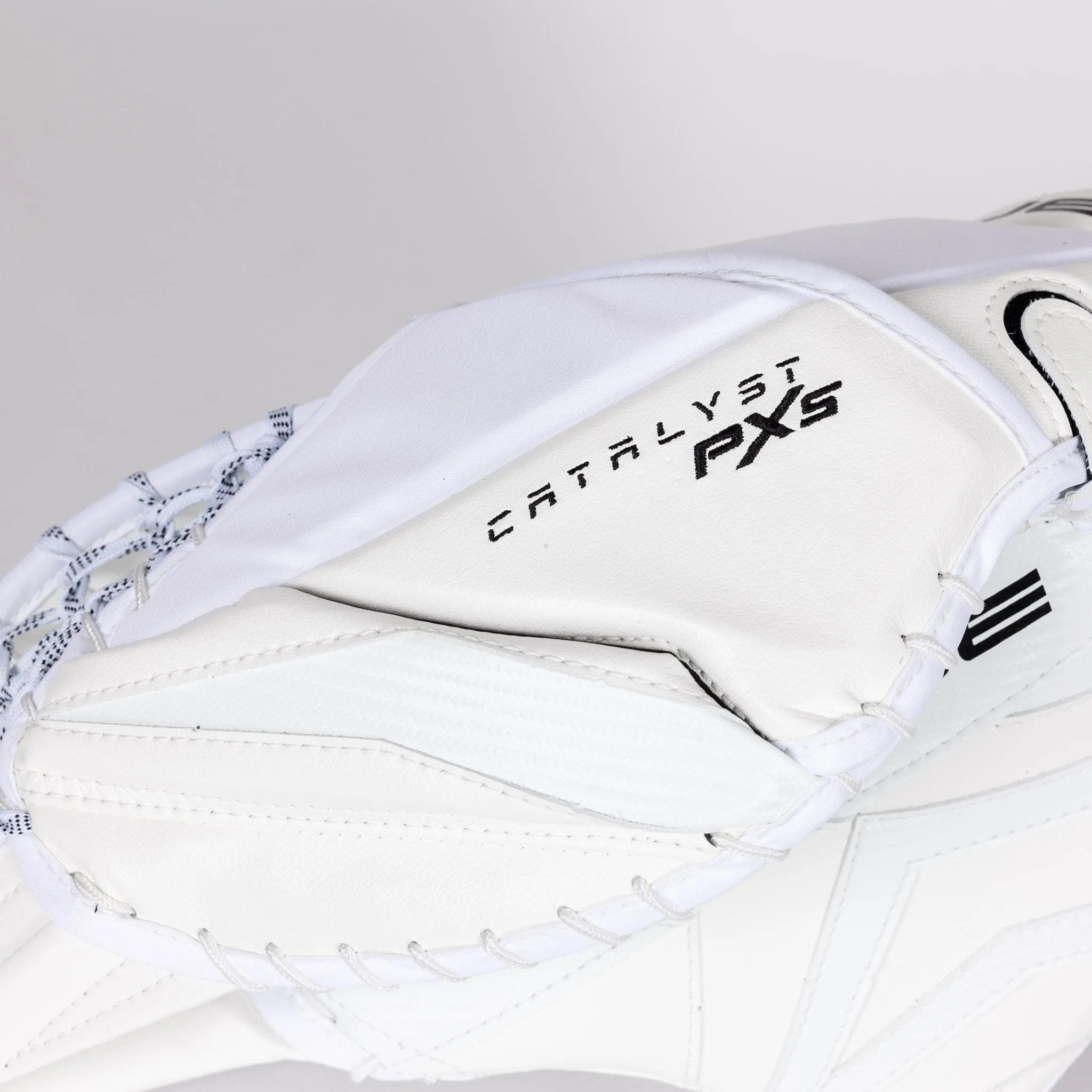TRUE Catalyst PX5 Senior Goalie Catcher - Domestic 580