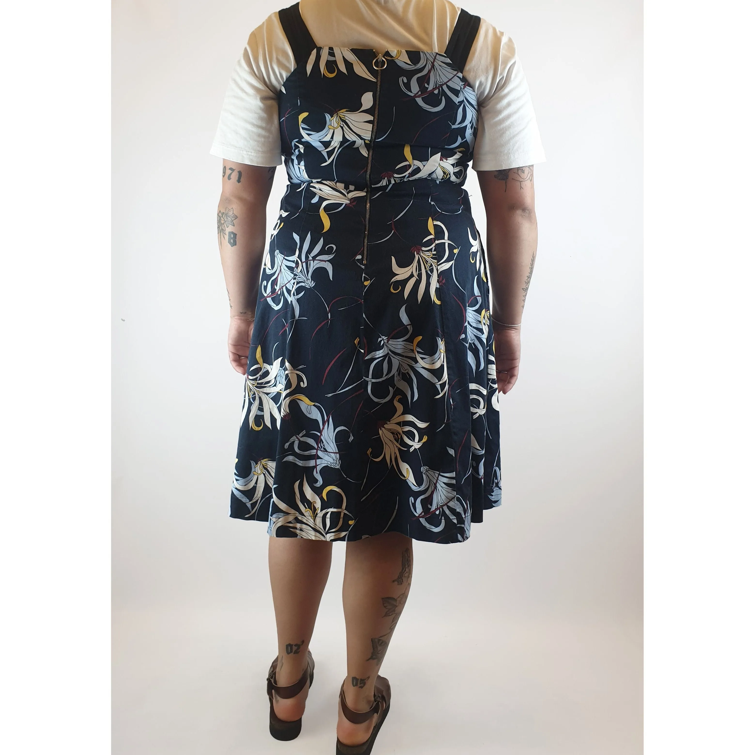 Veronica Maine pre-owned navy cotton sleeveless dress with lovely floral print size 14