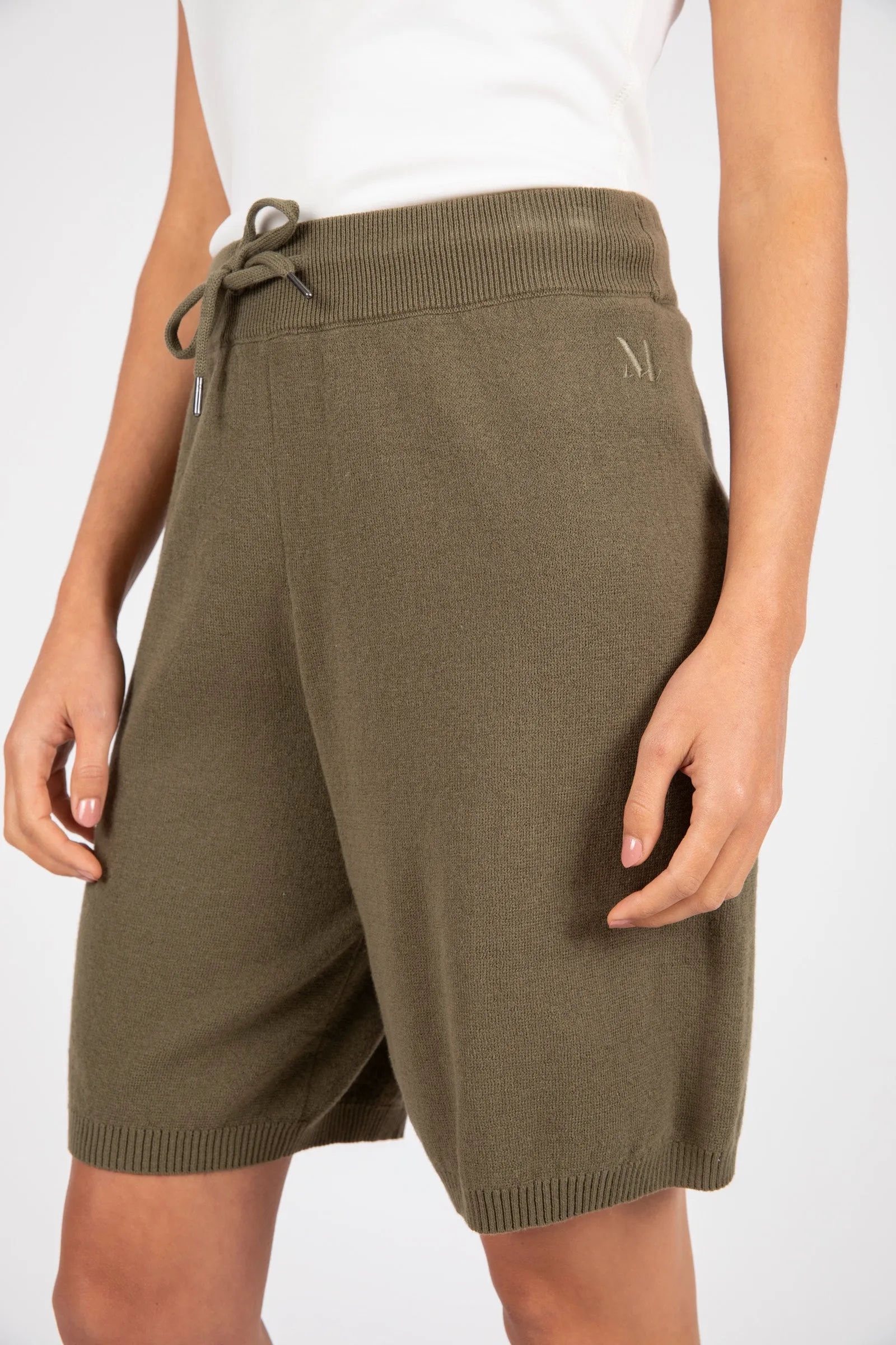Villa Bermuda Knit Short - Olive