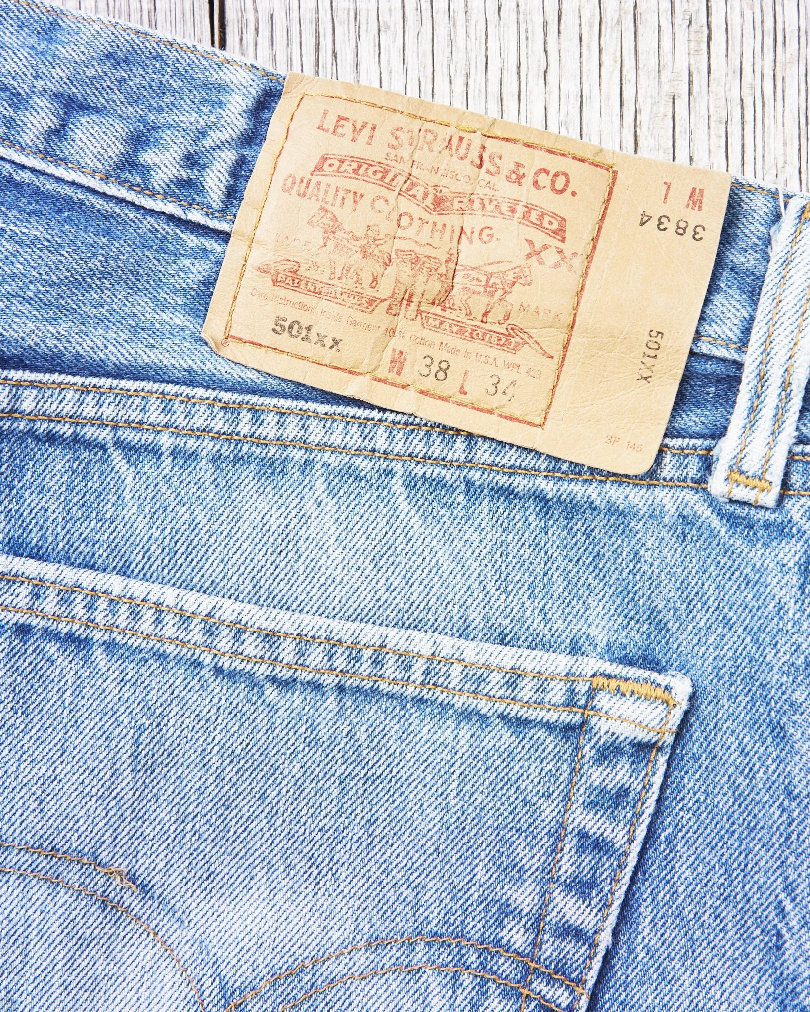 Vintage 1990's Made In USA 501 Levi's Jeans W38 No. 2