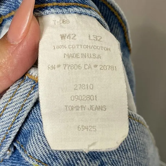 Vintage 1990's Tommy Hilfiger Light Wash Jeans