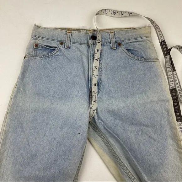 Vintage Levi’s 550 High Waist Wedgie Jean Shorts