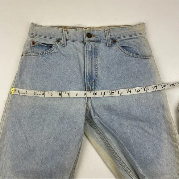 Vintage Levi’s 550 High Waist Wedgie Jean Shorts