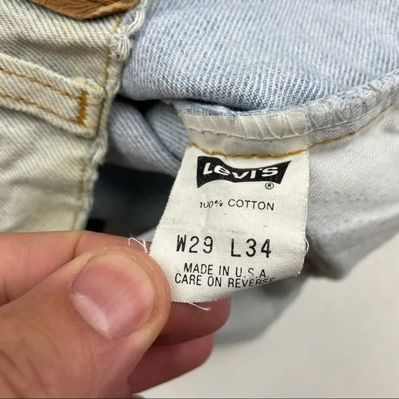 Vintage Levi’s 550 High Waist Wedgie Jean Shorts