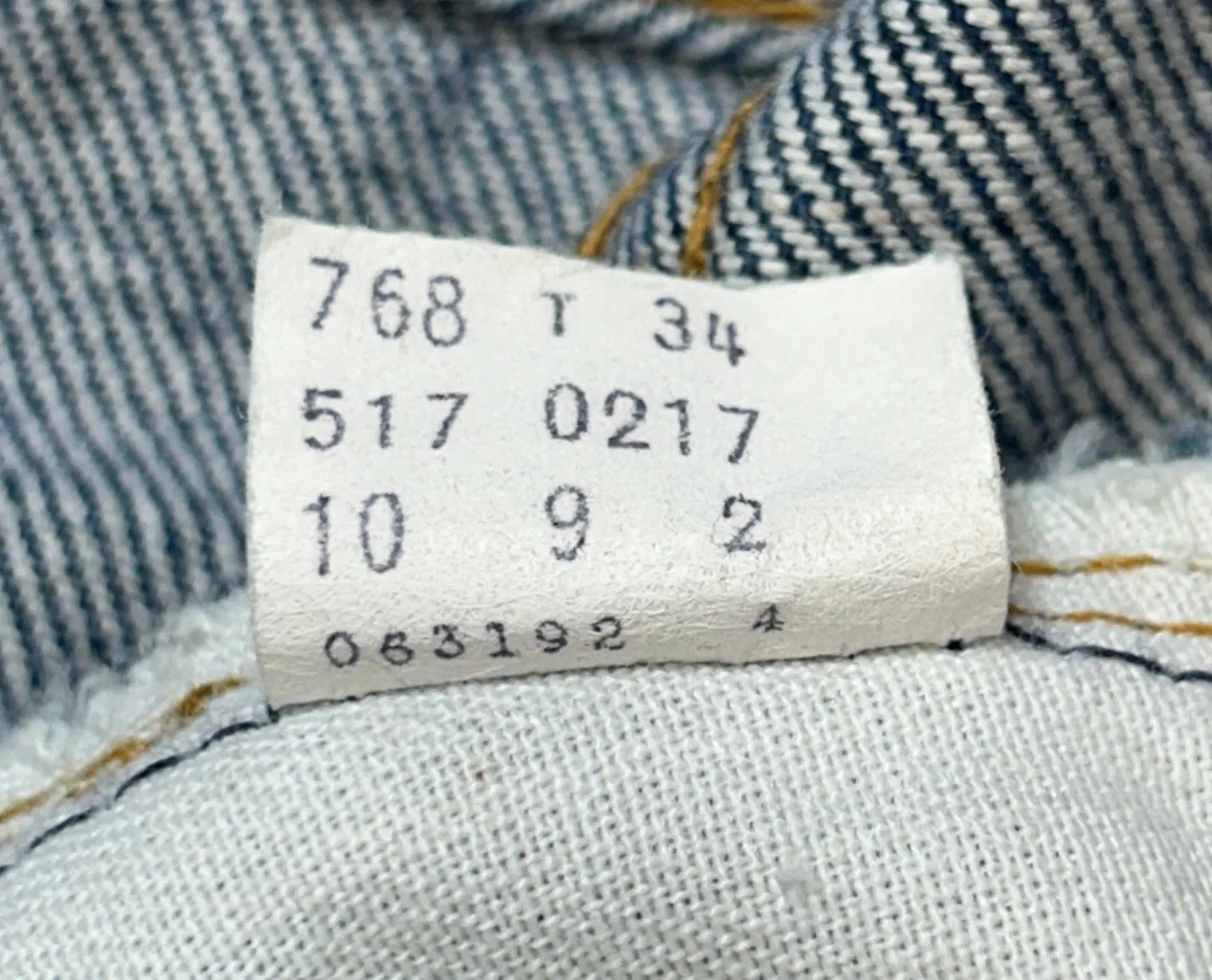 Vintage USA Made Levi 517 Transitional Talon 42 Zip One-Wash Denim Jeans (JYJ0424-170)