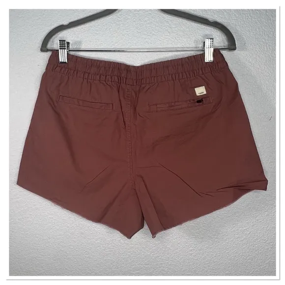 Vuori Vintage Ripstop Shorts - Women's Sz M in Marsala NWOT