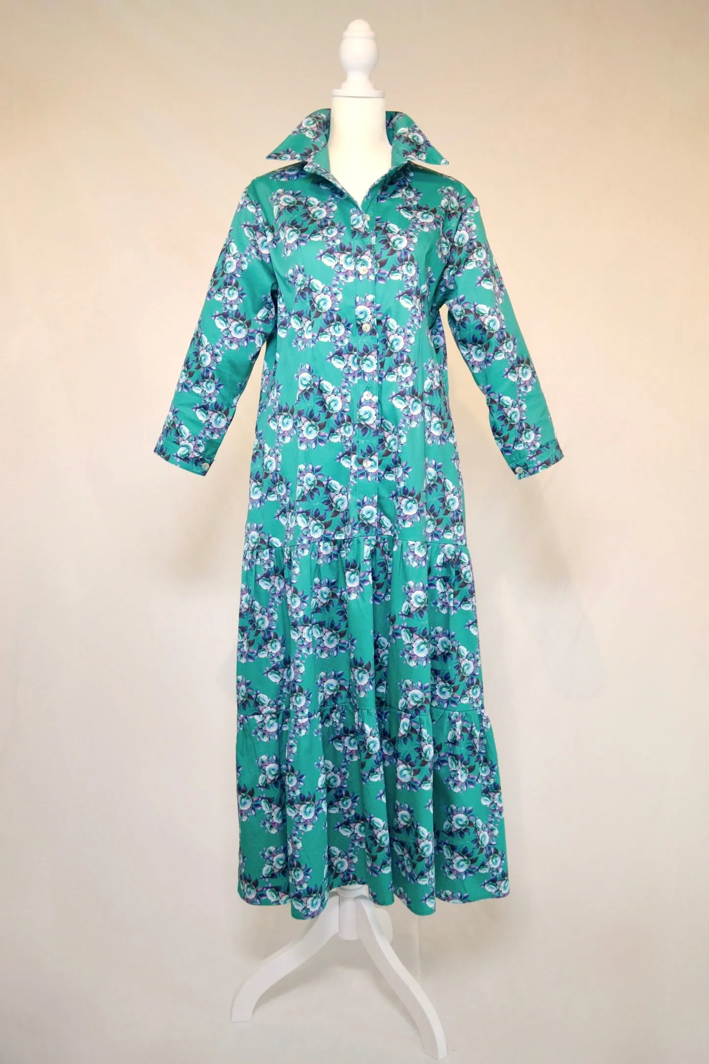 Waverly Tiered in Smoky Navy on Vermillion Camellia
