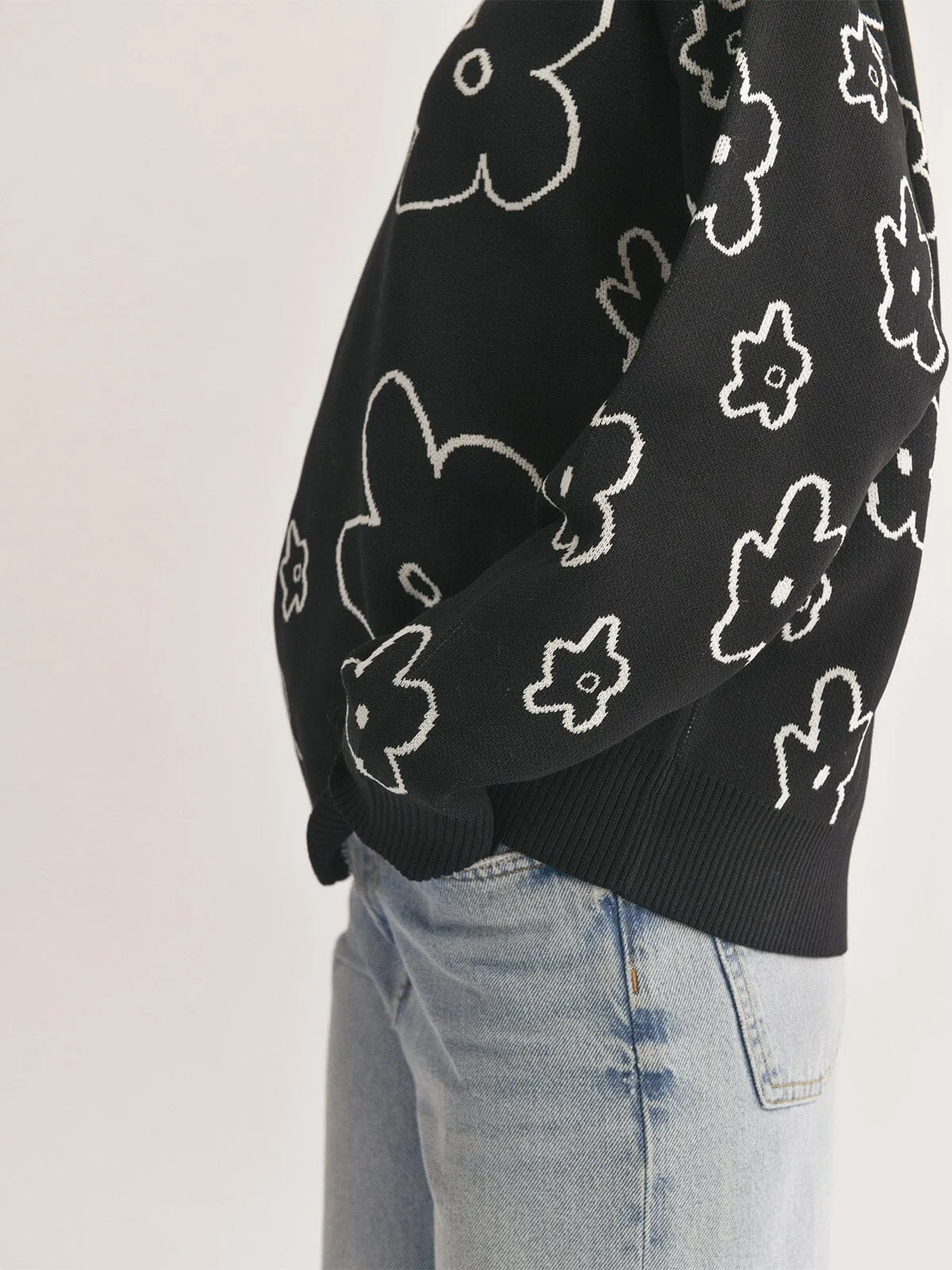 WOMEN'S LONG SLEEVE FLOWER PRINT PULLOVER SWEATER